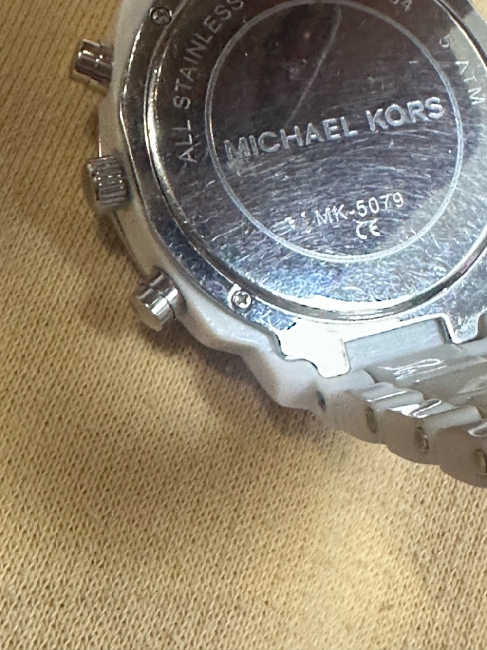 Michael Kors White and Silver Chronograph Watch Mother Pearl MK5079 - Picture 5 of 12